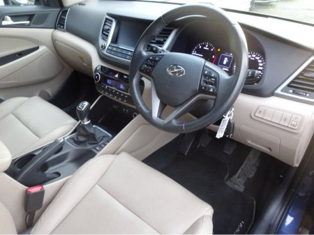 2017 Hyundai Tucson 1.7 EXECUTIVE 5 DOOR LOW MILEAGE €11,950 thumbnail