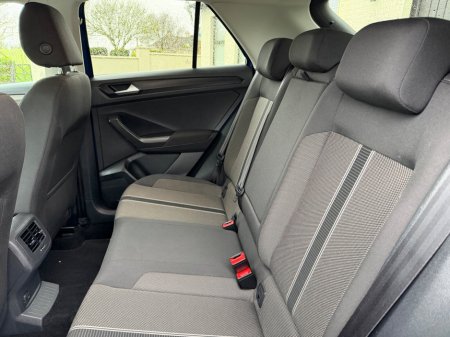 2020 Volkswagen T-Roc - thumbnail 17