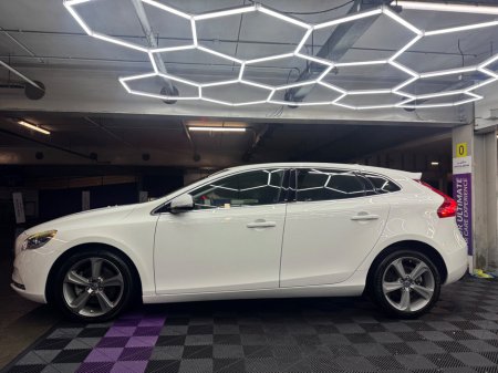 2013 Volvo V40 1.6 T4 180PS R-DESIGN POWERSHIFT DCT €10,950 thumbnail