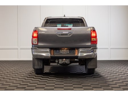 2025 Toyota Hilux - photo 5