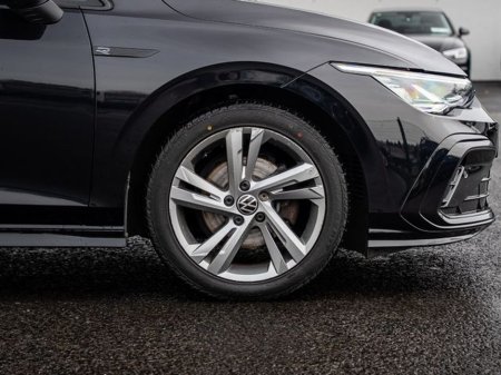 2021 Volkswagen Golf R-LINE TSI €22,450 thumbnail