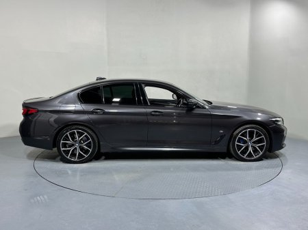 2020 BMW 5 Series - thumbnail 7