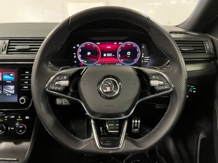 2024 Skoda Superb - thumbnail 5