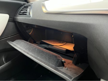 2019 BMW 1 Series - thumbnail 14