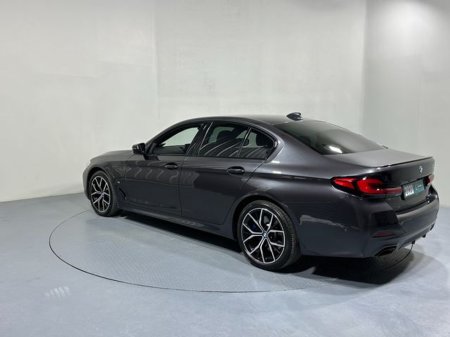 2020 BMW 5 Series - thumbnail 4