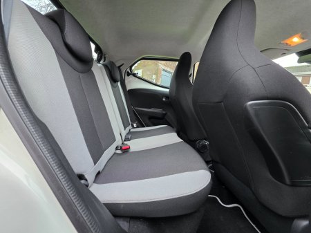 2017 Toyota Aygo 1.0 VVT-i x-play+ €8,450 thumbnail