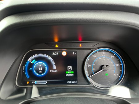 2020 Nissan Leaf N-CONNECTA EV //LOW MILES//HIGH SPEC//HEATED FRONT AND REAR SEATS//360 PARKING CAMERAS//KEYLESS ENTRY//ADAPTIVE CRUISE CONTROL// €13,950 thumbnail