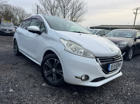 2015 Peugeot 208  €8,750
