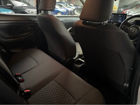 2021 Toyota Yaris Cross 1.5 Hybrid Automatic Only 68000 kms €21,499 thumbnail