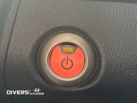 2017 Nissan Leaf - thumbnail 24