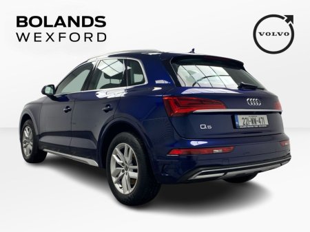 2022 Audi Q5 35 TDI 163HP S tronic SE €41,995