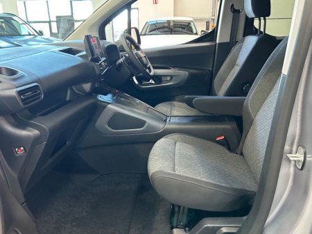 2026 Opel Combo 7 SEATER WHEELCHAIR ACCESIBLE TAXI €40,000 thumbnail