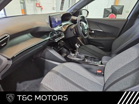 2025 Peugeot 2008 Allure Model Front + Rear Parking Sensors & Rear Camera, Bluetooth with Apple Carplay/Android Auto, Privacy Glass, Cruise Control €30,995 thumbnail