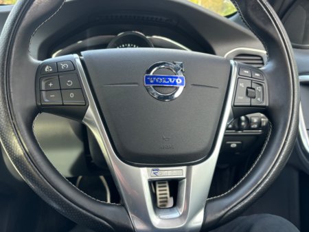 2015 Volvo S60 - thumbnail 12