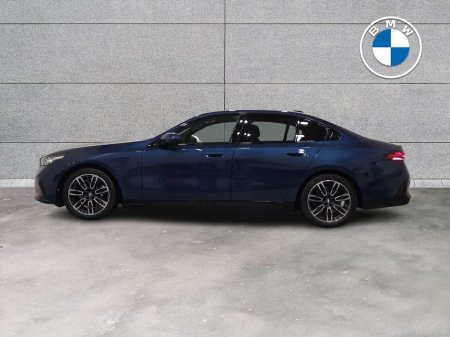 2026 BMW 5 Series  thumbnail