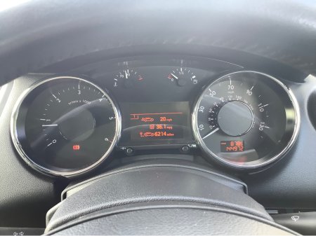 2010 Peugeot 5008 - thumbnail 19