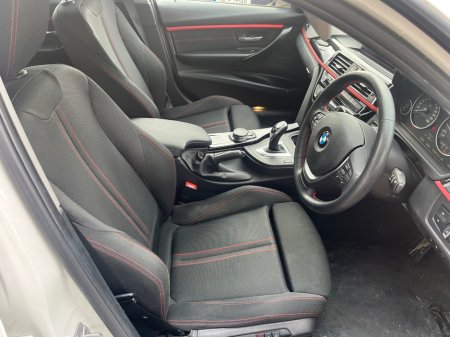 2016 BMW 3 Series - thumbnail 5