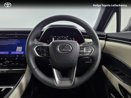 2024 Lexus LBX - thumbnail 9