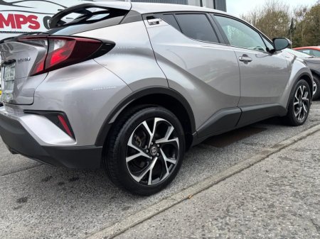 2022 Toyota C-HR 1.8 HYBRID SPORT BITONE €22,950 thumbnail