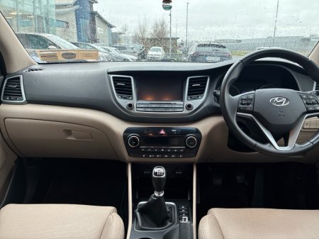 2018 Hyundai Tucson EXECUTIVE 1.7 5DR €17,950 thumbnail