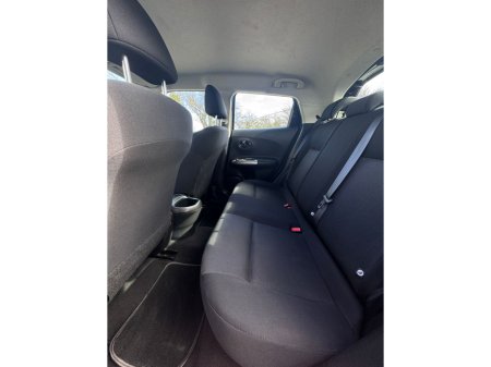 2014 Nissan Juke - thumbnail 4