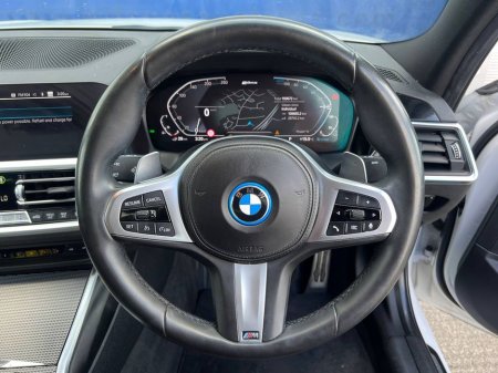 2022 BMW 3 Series 330e M-SPORT COMPETITION PACK 2.0 HYBRID // BLACK STYLING PACK // NEW 20