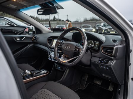 2017 Hyundai Ioniq 2017 Ioniq EV/FSH main dealer/1yr warranty €11,888 thumbnail