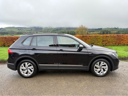 2021 Volkswagen Tiguan LIFE 2.0 TDI MANUAL 6SPEED FWD 122BHP 5 5DR