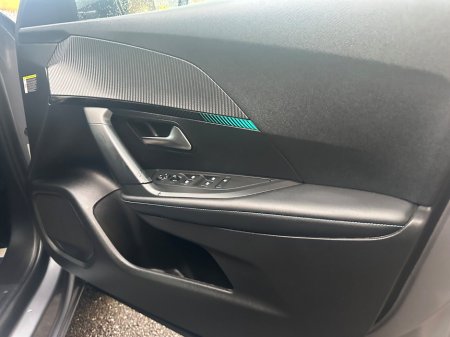 2022 Peugeot 2008 1.2 Puretech 100bhp Allure €23,950 thumbnail