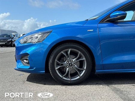 2020 Ford Focus - thumbnail 11