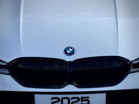 2025 BMW 3 Series - thumbnail 15