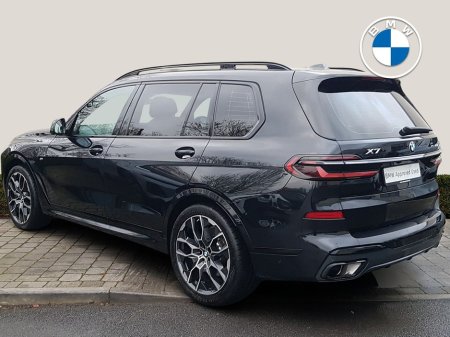2024 BMW X7 - photo 2
