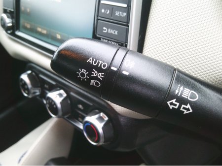 2018 Nissan Micra - thumbnail 17