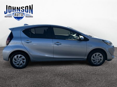 2018 Toyota Aqua - thumbnail 6