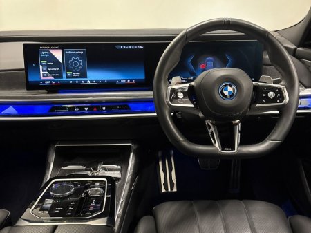 2024 BMW 7 Series - thumbnail 5