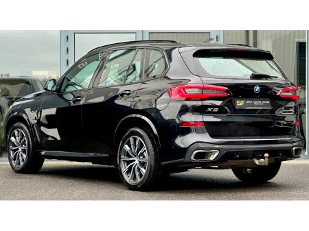 2022 BMW X5 - photo 2