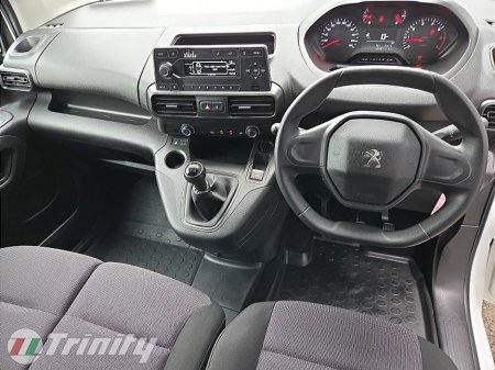 2021 Peugeot Partner - thumbnail 2