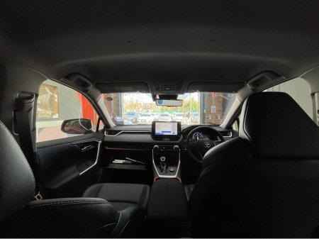 2025 Toyota Rav4 - thumbnail 18