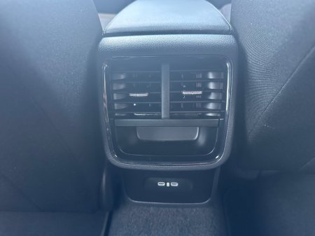 2023 Skoda Octavia - thumbnail 16