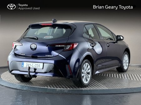 2024 Toyota Corolla HYBRID LUNA H/B €28,450 thumbnail