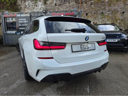2021 BMW 3 Series - thumbnail 4