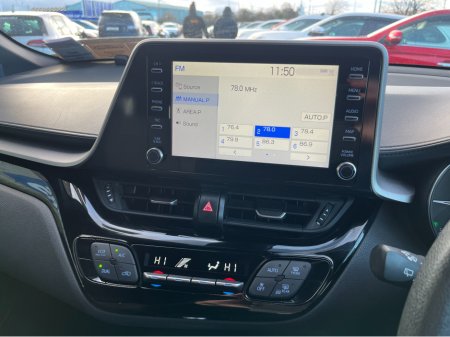 2020 Toyota C-HR S HYBRID AUTOMATIC 1.8 PETROL //ADAPTIVE CRUISE CONTROL//KEYLESS ENTRY//REVERSE CAMERA// €21,950 thumbnail