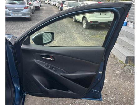 2016 Mazda Demio - thumbnail 8