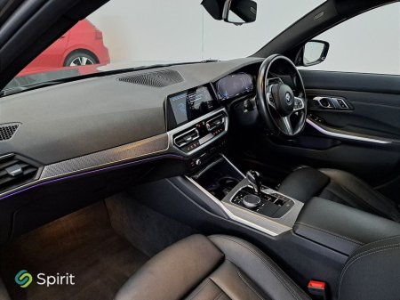 2022 BMW 3 Series - thumbnail 4