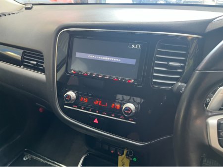 2020 Mitsubishi Outlander 2020 MITSUBISHI OUTLANDER PHEV 2.4L HYBRID / 48K KMS / ADAPTIVE CRUISE CONTROL, HEATED SEATS, REVERSE CAMERA & MORE €23,950 thumbnail