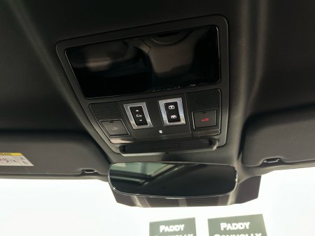 2026 Land Rover Defender - thumbnail 15