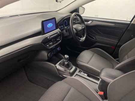 2022 Ford Focus - photo 2