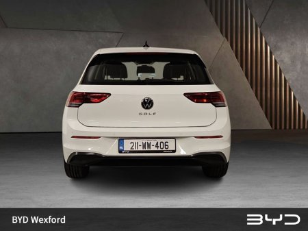 2021 Volkswagen Golf 2.0 TDI 115HP Life €21,975 thumbnail