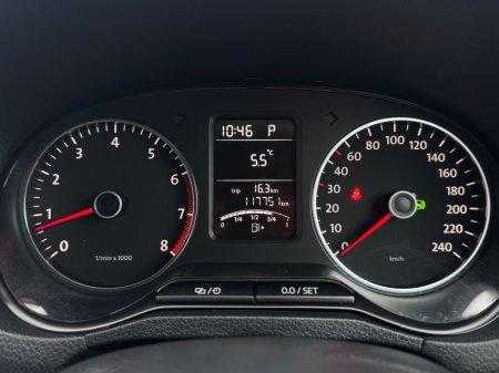 2014 Volkswagen Polo DBA-6RCBZ 5DR AUTO €8,950 thumbnail