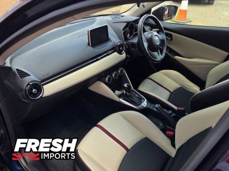 2016 Mazda Demio - thumbnail 5